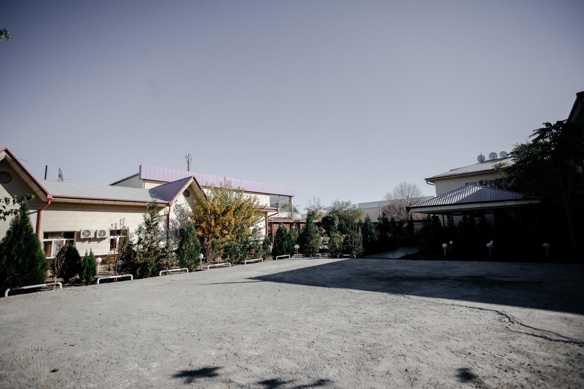 Karakalpak Palace Hotel Nukus Exterior photo